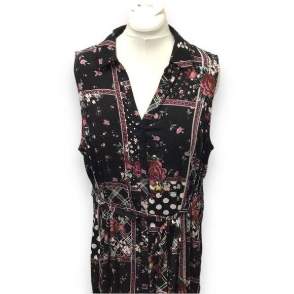 Torrid Women’s Patchwork Floral Challis Maxi Shirt Dress, Black, size 3 - Picture 4 of 11